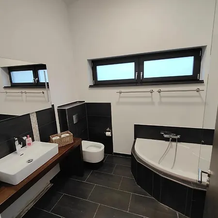 Haus Mit Zeitloser Eleganz In Bergkammen